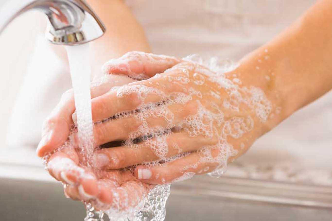 Enfeksiyonların bulaşmaması için el temizliği çok önemli